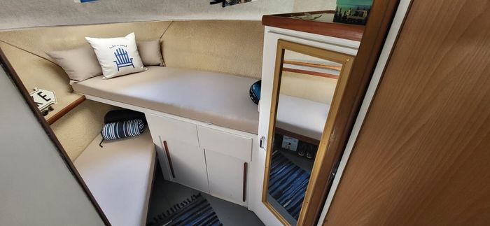 1976 Chris-Craft 350 Catalina Photo 27 of 38