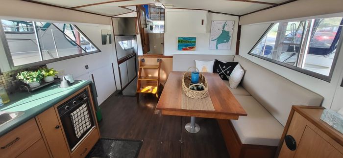 1976 Chris-Craft 350 Catalina Photo 19 of 38