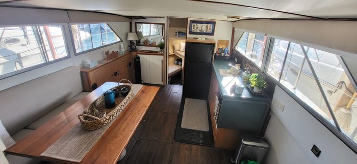 1976 Chris-Craft 350 Catalina Photo 16 of 38