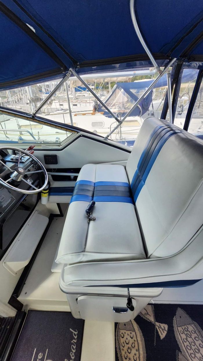 1989 Wellcraft 32 St.Tropez Photo 11 of 29