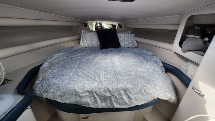 1989 Wellcraft 32 St.Tropez Photo 20 of 29