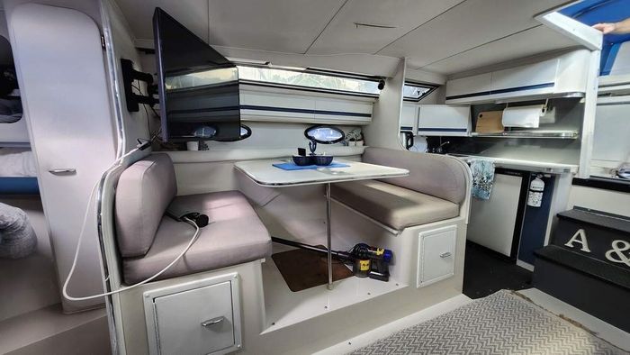 1989 Wellcraft 32 St.Tropez Photo 23 of 29