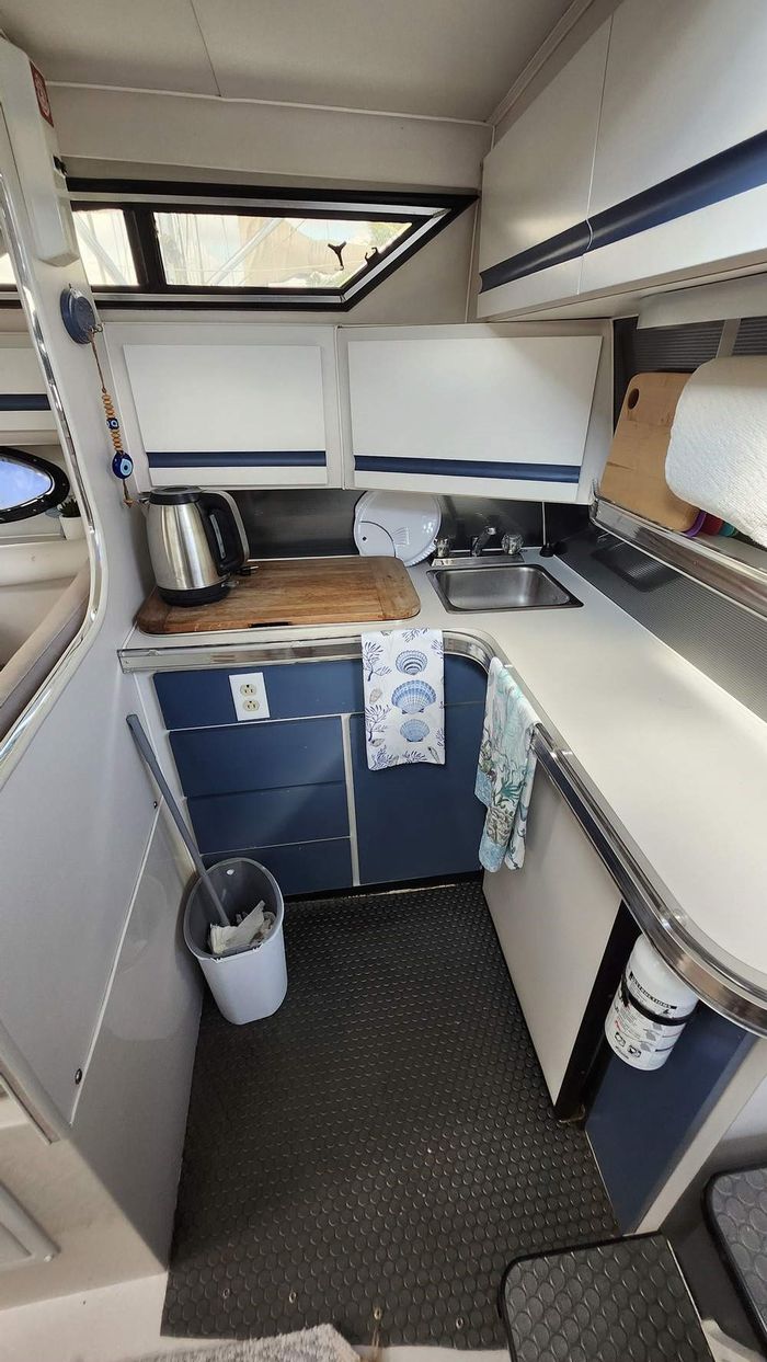 1989 Wellcraft 32 St.Tropez Photo 24 of 29