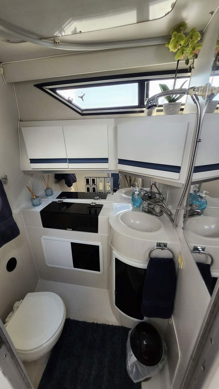 1989 Wellcraft 32 St.Tropez Photo 27 of 29