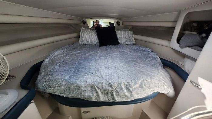 1989 Wellcraft 32 St.Tropez Photo 21 of 29