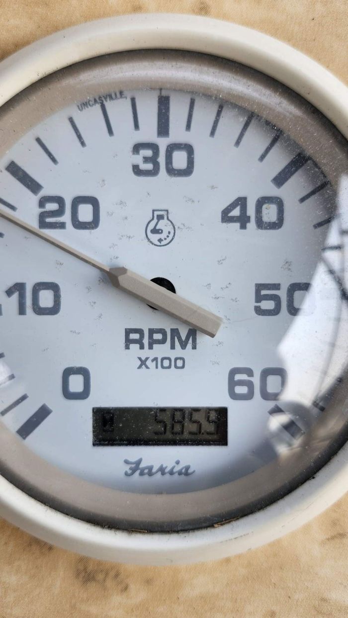 1997 Cruisers Yachts 3650 Motor Yacht Photo 9 of 40