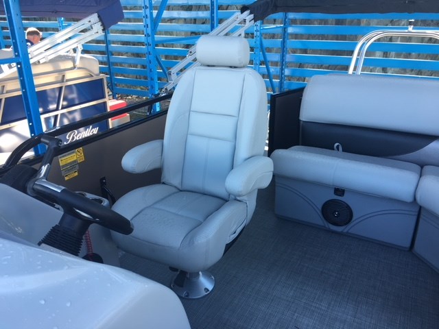 Bentley Tritoon 203 Cruise Re W Yamaha F115lb 2019 New
