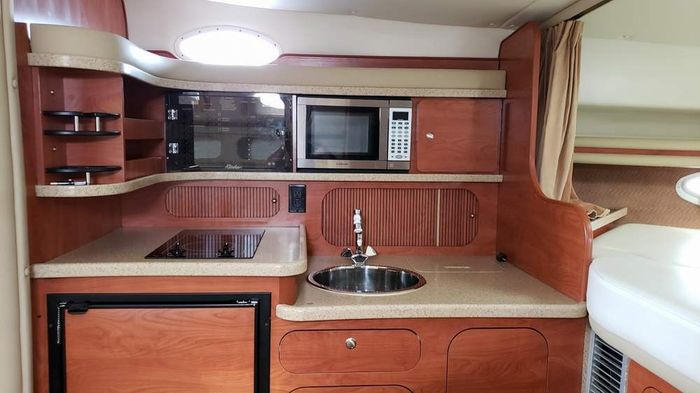 2006 Rinker 342 Fiesta Vee Photo 22 of 25