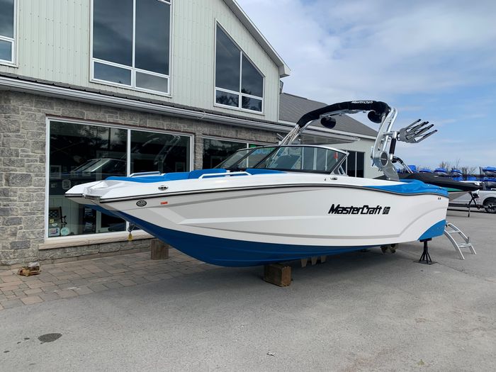 Mastercraft Mastercraft Xt22 2020 New Boat For Sale In Bobcaygeon Ontario Boatdealers Ca