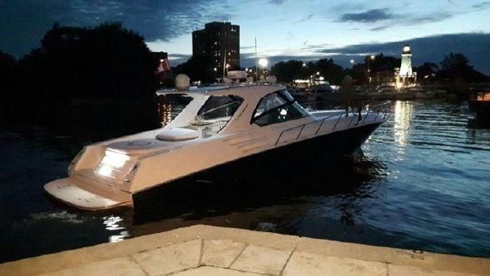 Fountain 48 Express Cruiser 2010 Used Boat For Sale In Oakville Ontario Boatdealers Ca