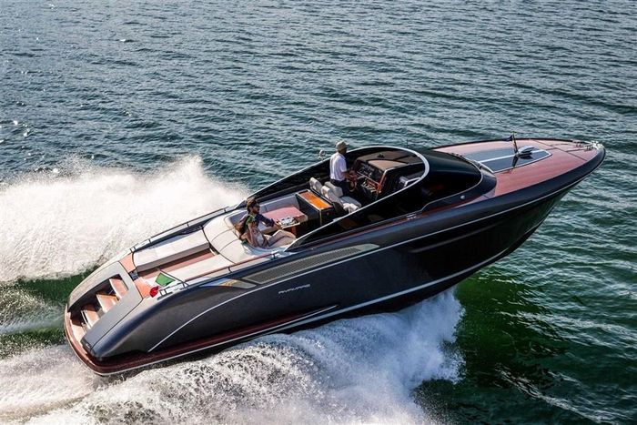 Riva Rivamare 2021 New Boat For Sale In Toronto Ontario Boatdealers Ca