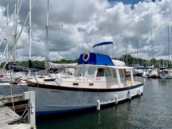 Ontario Yachts Great Lakes Trawler 33 1985 Used Boat For Sale In Kingston Ontario Boatdealers Ca