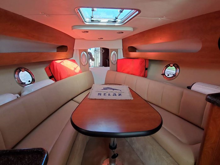 2014 Rinker 290 Express MC Photo 12 sur 21