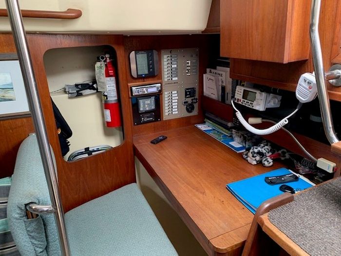 CS33 33 1982 Used Boat for Sale in Beaupre, Quebec - BoatDealers.ca