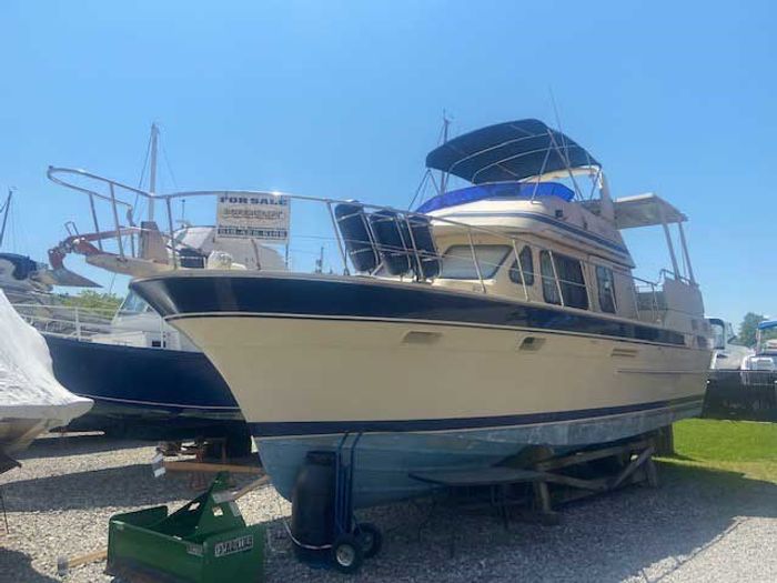 1987 Vista 37 Trawler Photo 1 of 27