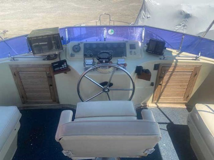 1987 Vista 37 Trawler Photo 8 of 27
