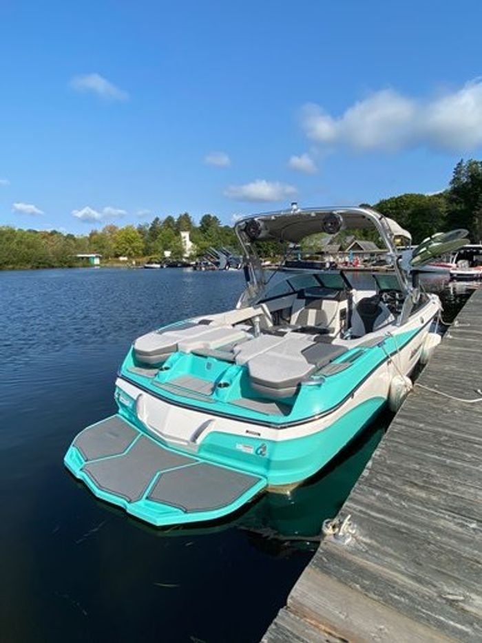 2019 MASTERCRAFT X22 Photo 14 of 16