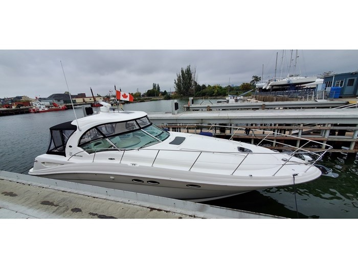 2005 Sea Ray 390 Sundancer Photo 3 sur 14