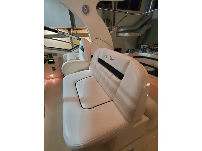 2005 Sea Ray 390 Sundancer Photo 7 sur 14