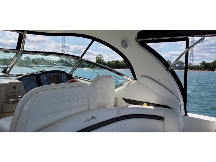 2005 Sea Ray 390 Sundancer Photo 8 sur 14