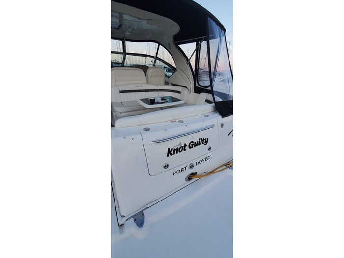 2005 Sea Ray 390 Sundancer Photo 11 sur 14