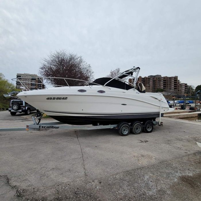 2005 Sea Ray 270 Amberjack Photo 4 of 24