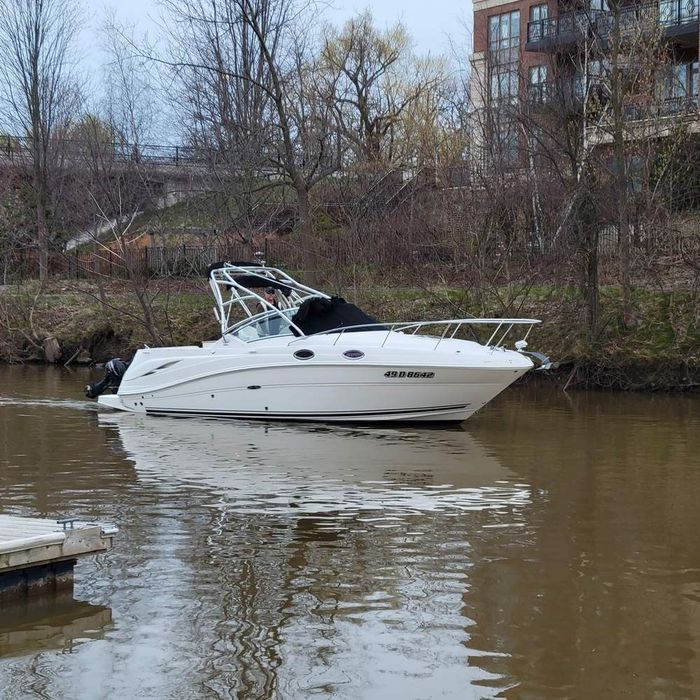 2005 Sea Ray 270 Amberjack Photo 2 of 24