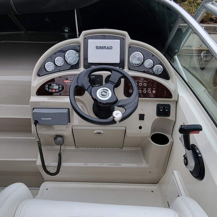 2005 Sea Ray 270 Amberjack Photo 8 of 24