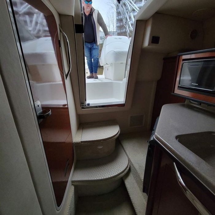 2005 Sea Ray 270 Amberjack Photo 14 of 24