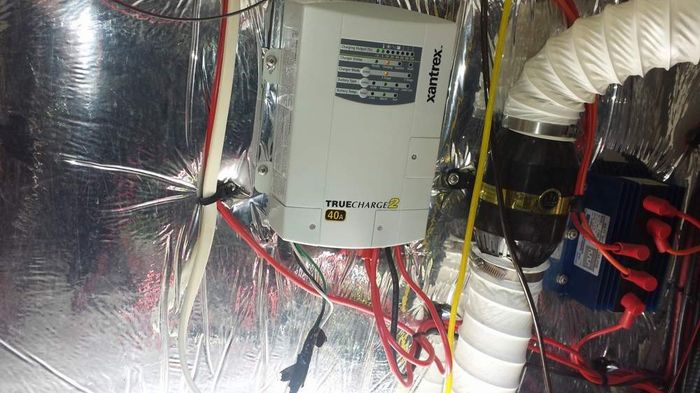 1998 Cruisers Yachts 3375 Esprit Photo 36 of 40