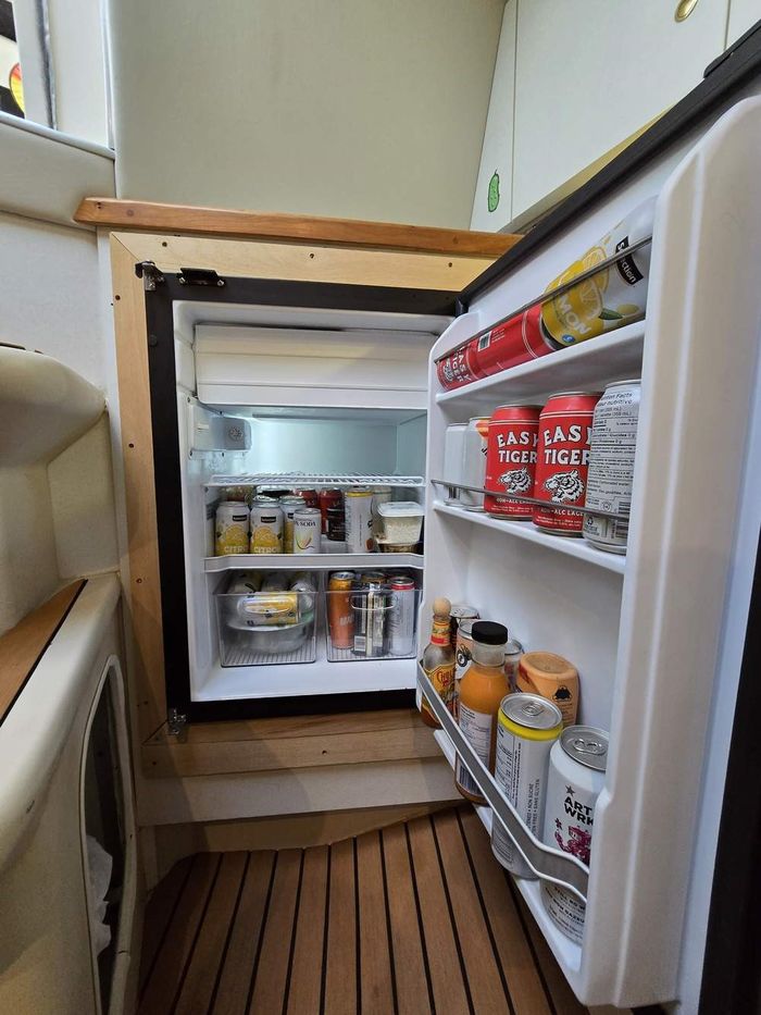 1998 Cruisers Yachts 3375 Esprit Photo 27 of 40