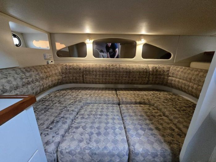 1998 Cruisers Yachts 3375 Esprit Photo 28 of 40