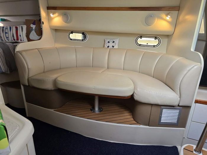 1998 Cruisers Yachts 3375 Esprit Photo 25 of 40