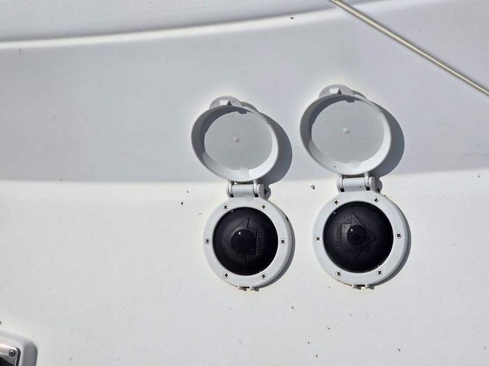 1998 Cruisers Yachts 3375 Esprit Photo 17 of 40