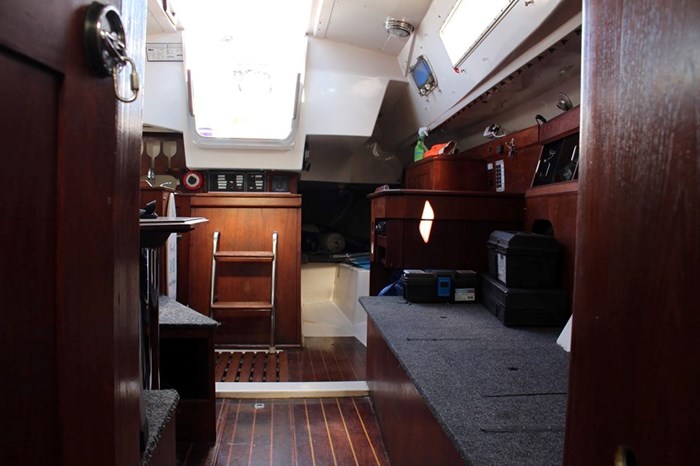 1984 Hunter 31 Photo 16 sur 37