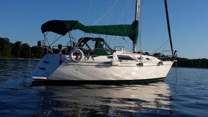 1984 Hunter 31 Photo 1 sur 37