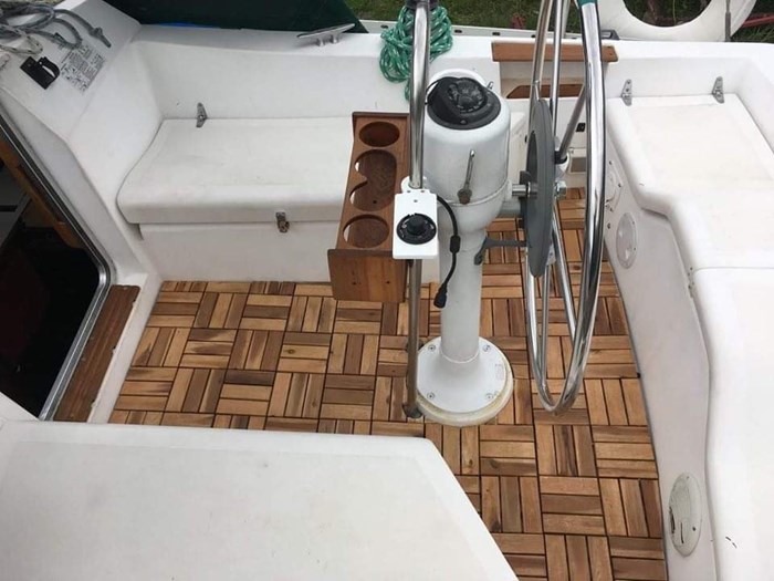 1984 Hunter 31 Photo 7 sur 37
