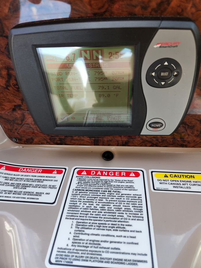 2005 Sea Ray 340 Sundancer Photo 20 of 47