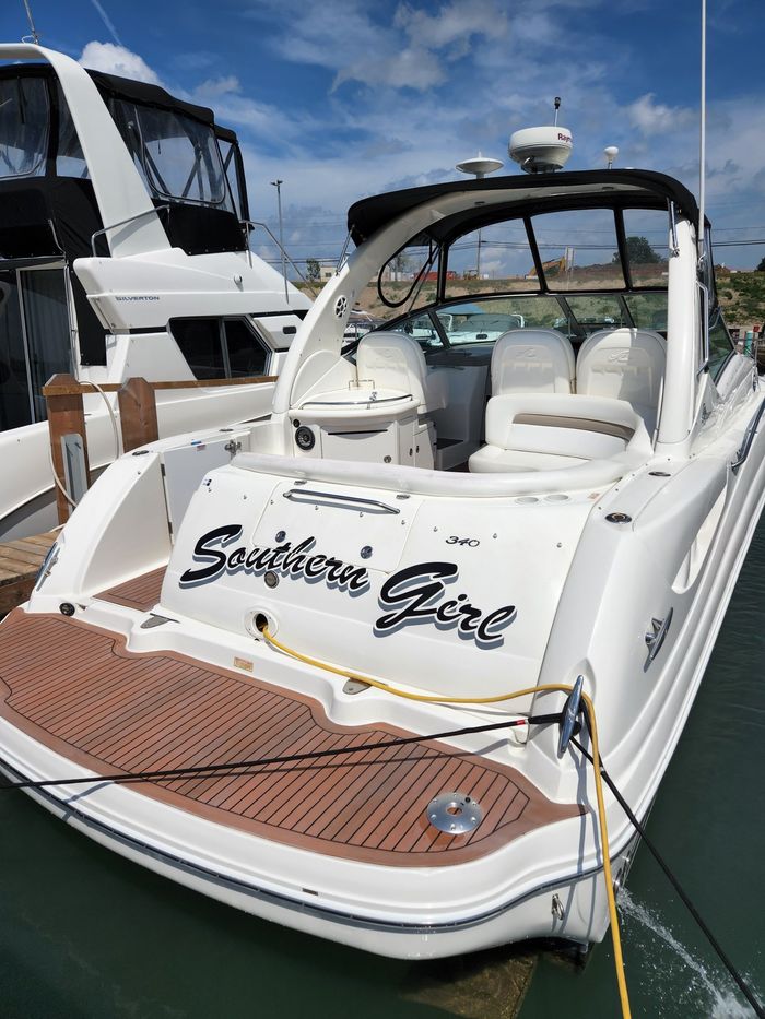 2005 Sea Ray 340 Sundancer Photo 3 of 47