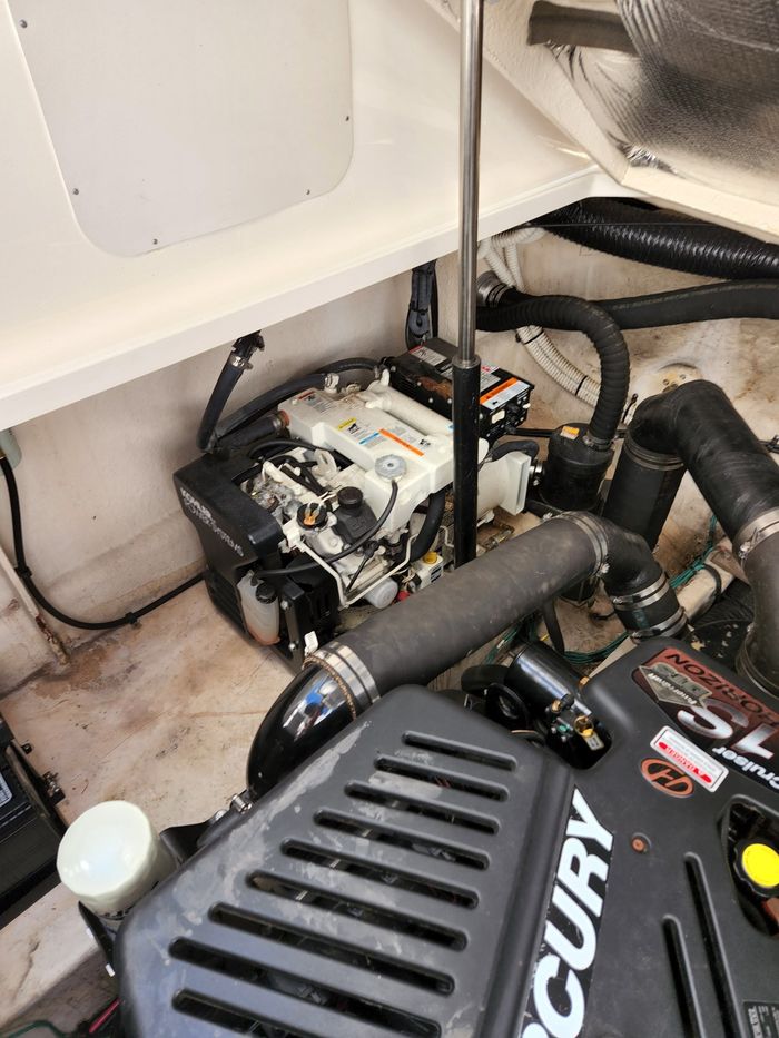 2005 Sea Ray 340 Sundancer Photo 45 of 47