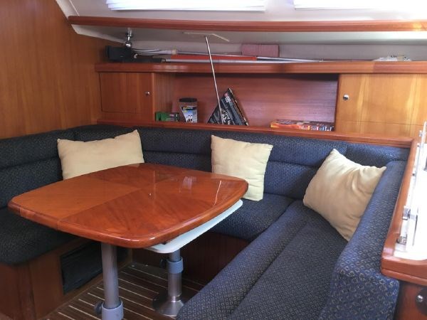 2006 Hunter 38 Photo 15 sur 27