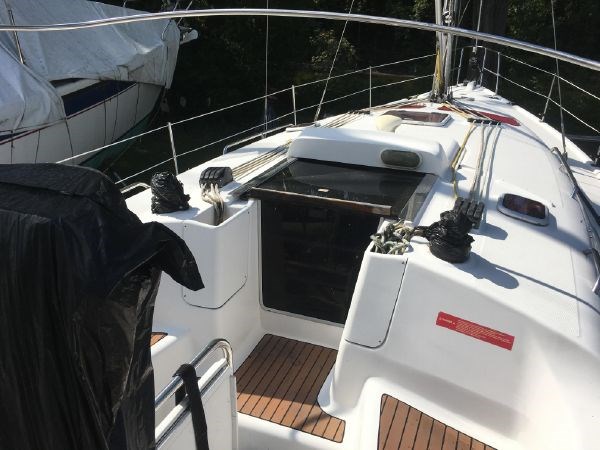 2006 Hunter 38 Photo 11 sur 27