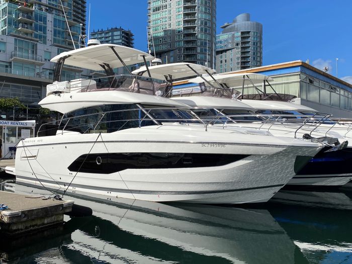 2023 Prestige 420 Fly Photo 2 sur 39