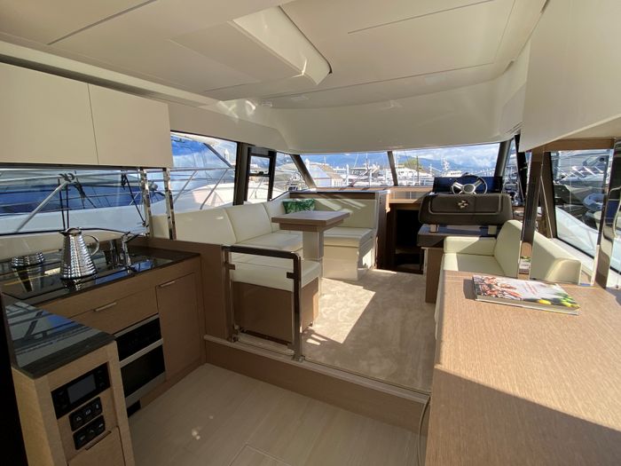2023 Prestige 420 Fly Photo 9 sur 39
