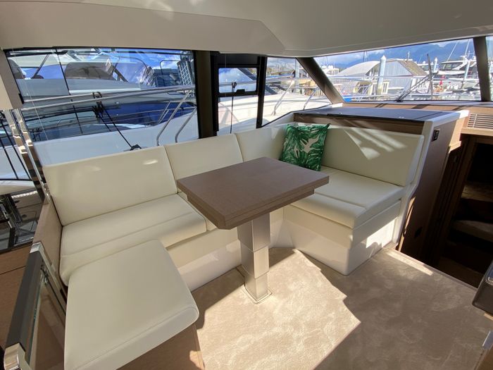 2023 Prestige 420 Fly Photo 12 sur 39
