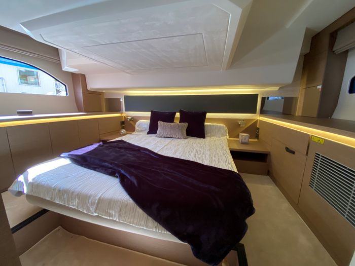 2023 Prestige 420 Fly Photo 18 sur 39