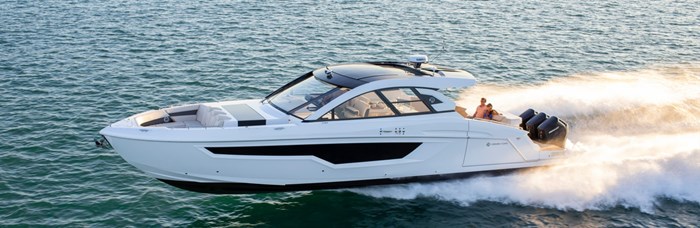 2025 Cruisers Yachts 50 GLS Photo 2 sur 21