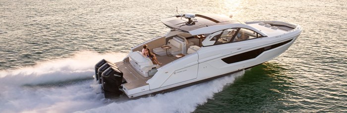 2025 Cruisers Yachts 50 GLS Photo 3 sur 21