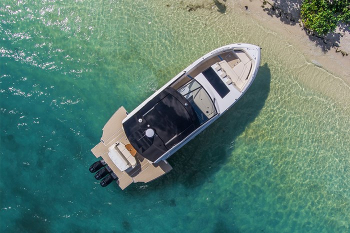 2025 Cruisers Yachts 50 GLS Photo 8 sur 21