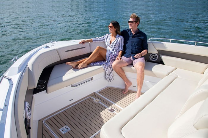 2025 Cruisers Yachts 50 GLS Photo 15 sur 21